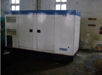 伊犁康明斯150kw大型柴油二手发电机组
